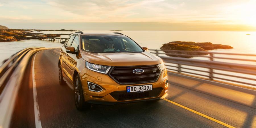  Ford Edge Sport 2016 года  (WW) (фото 15 из 33)